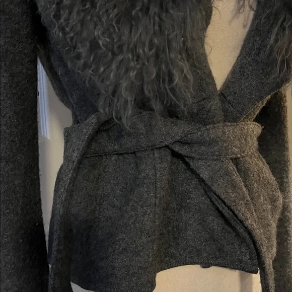 Chic Gray wool jacket with real lamb fur, medium size woman! So warm, chic - Picture 4 of 17